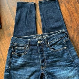 American Eagle Tomgirl button fly jeans sz 4